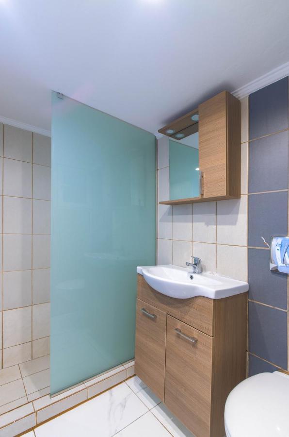 New Renovated 1B Apartment Close To Historic Center Athen Eksteriør bilde